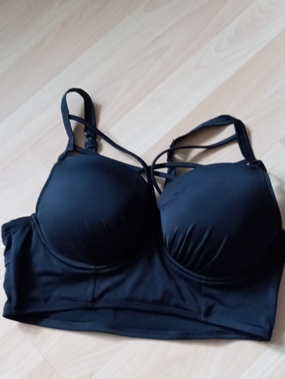 $35>>torrid Black Longline Strappy Bralette